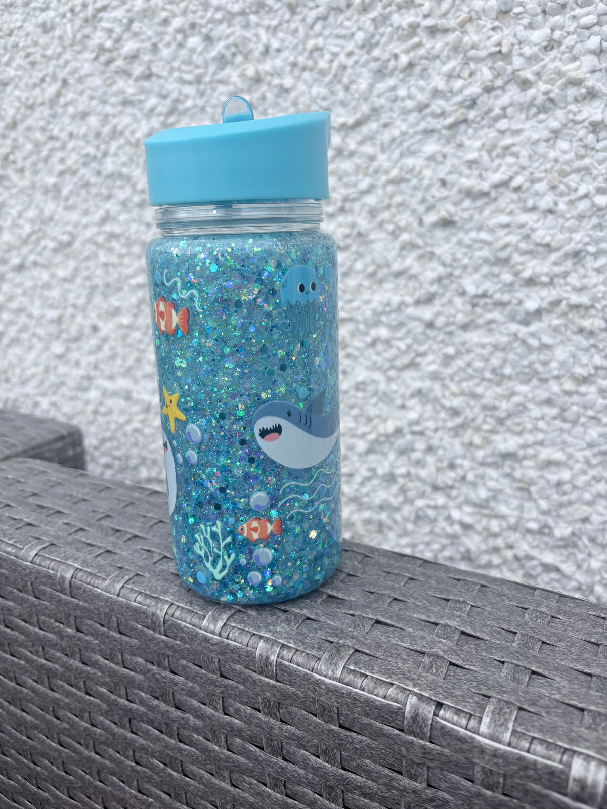 10oz blue kids shark bottle